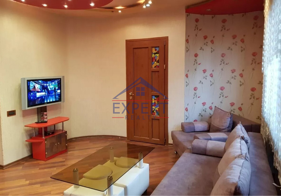 ԿԵՆՏՐՈՆ, ՍԱՅԱԹ ՆՈՎԱ ՊՈՂՈՏԱ, 2 ՍԵՆՅԱԿ