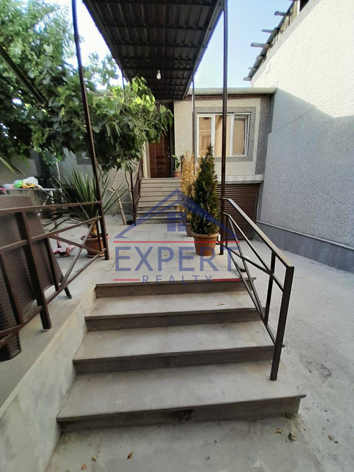 ԱՐԱԲԿԻՐ, ԱՅԳԵԿՑՈՒ ՓՈՂՈՑ, 4 ՍԵՆՅԱԿ