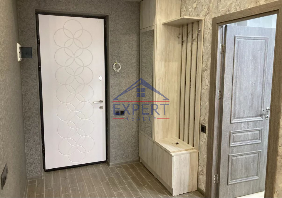 ԱՋԱՓՆՅԱԿ, ԼԵՆԻՆԳՐԱԴՅԱՆ ՓՈՂՈՑ, 2 ՍԵՆՅԱԿ