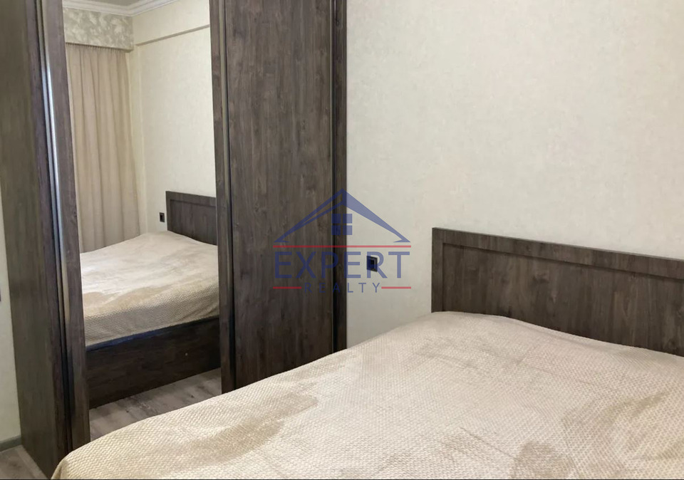 ԱՋԱՓՆՅԱԿ, ԼԵՆԻՆԳՐԱԴՅԱՆ ՓՈՂՈՑ, 2 ՍԵՆՅԱԿ