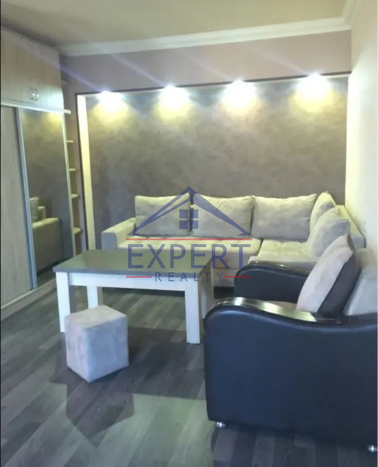 ՇԵՆԳԱՎԻԹ, ԲԱԳՐԱՏՈՒՆՅԱՑ ՓՈՂՈՑ, 1 ՍԵՆՅԱԿ