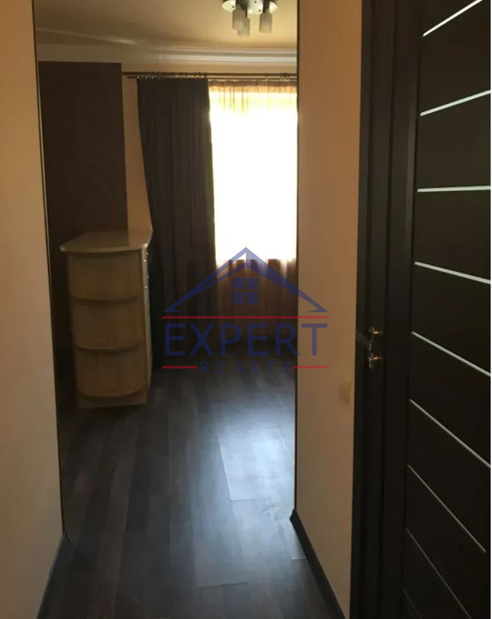 ՇԵՆԳԱՎԻԹ, ԲԱԳՐԱՏՈՒՆՅԱՑ ՓՈՂՈՑ, 1 ՍԵՆՅԱԿ