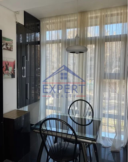 ԿԵՆՏՐՈՆ, ԿՈՂԲԱՑՈՒ ՓՈՂՈՑ, 2 ՍԵՆՅԱԿ