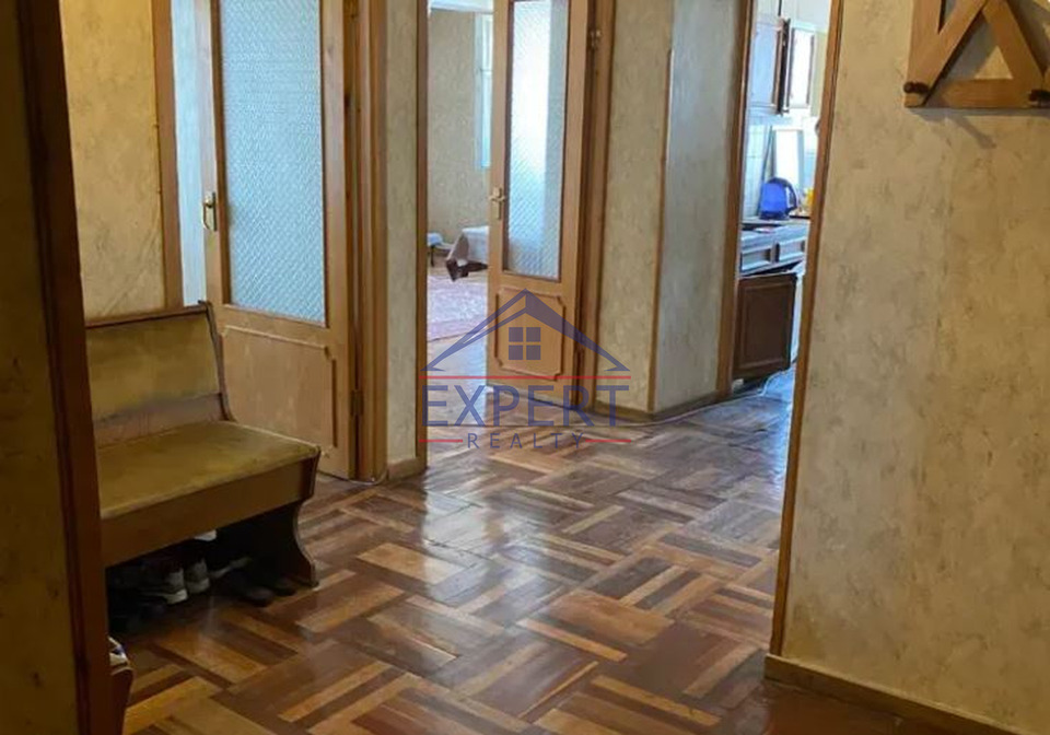 ԱՐԱԲԿԻՐ, ՄԱՄԻԿՈՆՅԱՆՑ ՓՈՂՈՑ, 3 ՍԵՆՅԱԿ