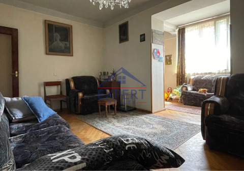ԱՐԱԲԿԻՐ, ՎԱՀԱԳՆ ԴԱՎԹՅԱՆ ՓՈՂՈՑ, 3 ՍԵՆՅԱԿ