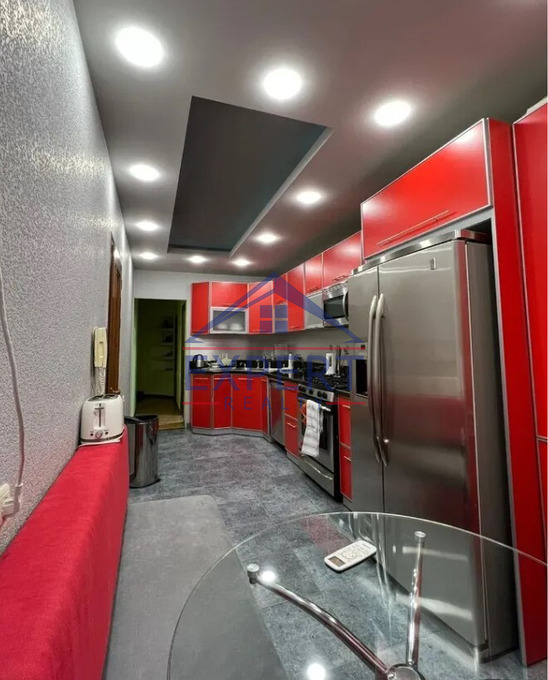 ԱՐԱԲԿԻՐ, ՎԻԿՏՈՐ ՀԱՄԲԱՐՁՈՒՄՅԱՆ ՓՈՂՈՑ, 3 ՍԵՆՅԱԿ