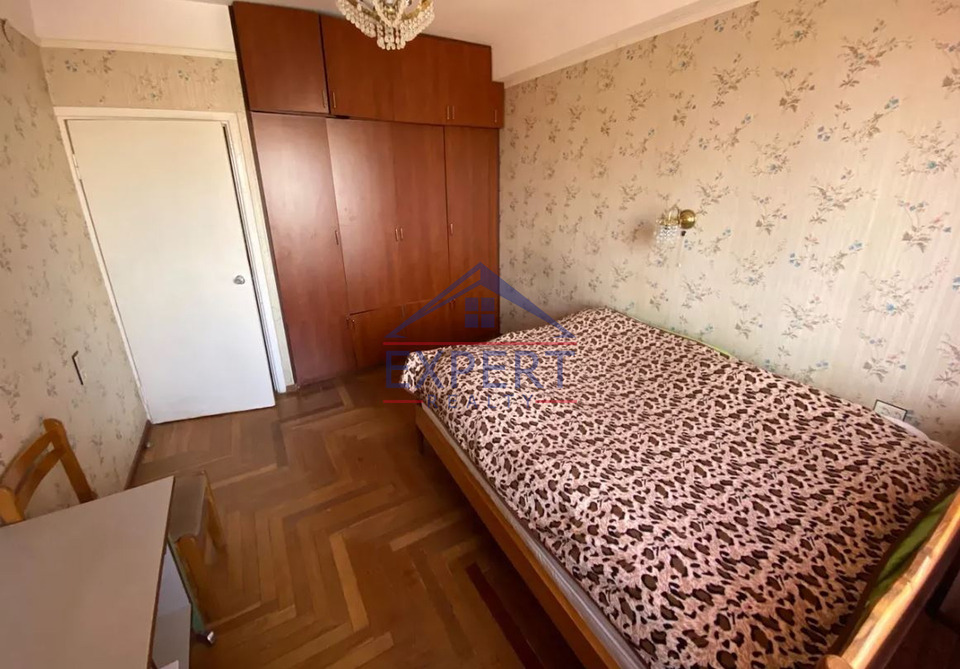 ԱՋԱՓՆՅԱԿ, ՀԱԼԱԲՅԱՆ ՓՈՂՈՑ, 3 ՍԵՆՅԱԿ
