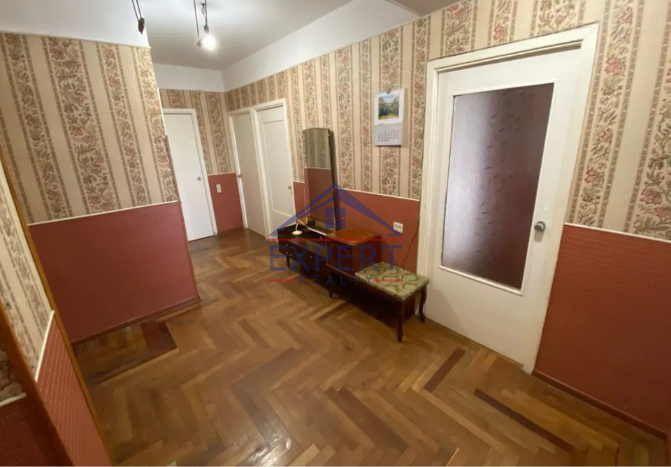 ԱՋԱՓՆՅԱԿ, ՀԱԼԱԲՅԱՆ ՓՈՂՈՑ, 3 ՍԵՆՅԱԿ