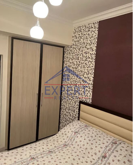 ԿԵՆՏՐՈՆ, ԴԵՐԵՆԻԿ ԴԵՄԻՐՃՅԱՆ, 3 ՍԵՆՅԱԿ