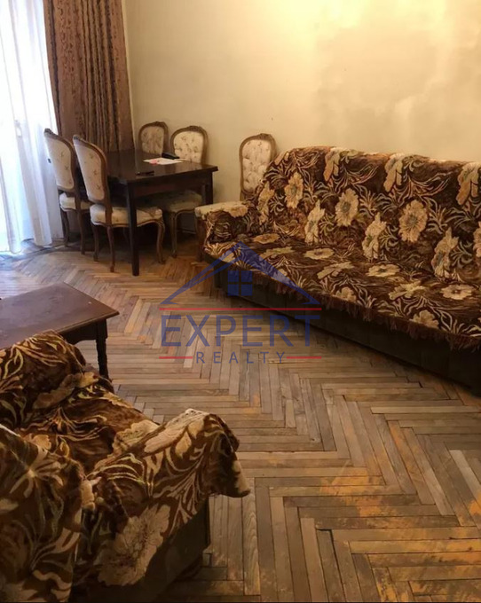 ԱՐԱԲԿԻՐ, ԹԲԻԼԻՍՅԱՆ ԽՃՈՒՂԻ, 3 ՍԵՆՅԱԿ