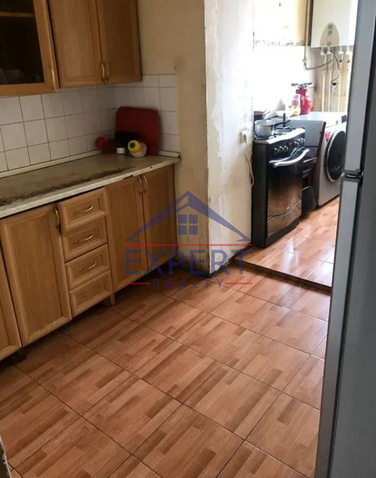 ԱՐԱԲԿԻՐ, ԹԲԻԼԻՍՅԱՆ ԽՃՈՒՂԻ, 3 ՍԵՆՅԱԿ