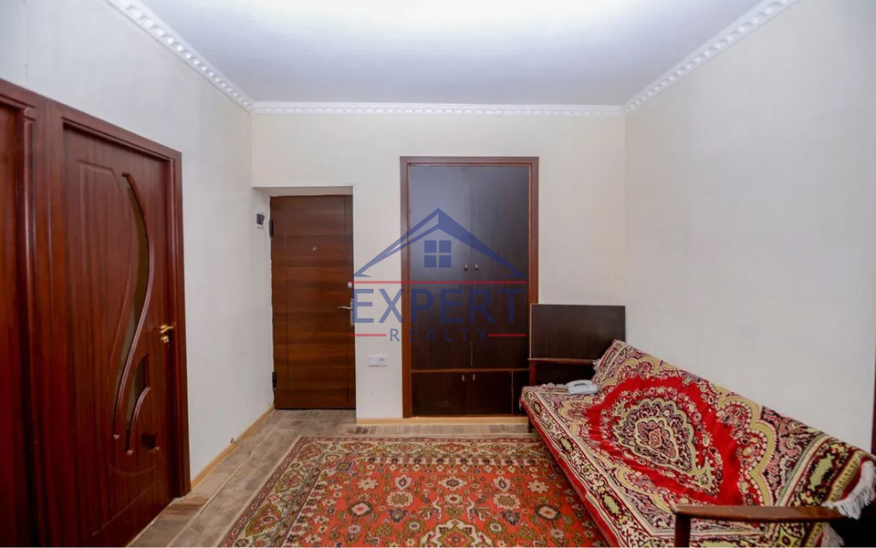 ԱՋԱՓՆՅԱԿ, ՄԱՐԳԱՐՅԱՆ ՓՈՂՈՑ, 3 ՍԵՆՅԱԿ