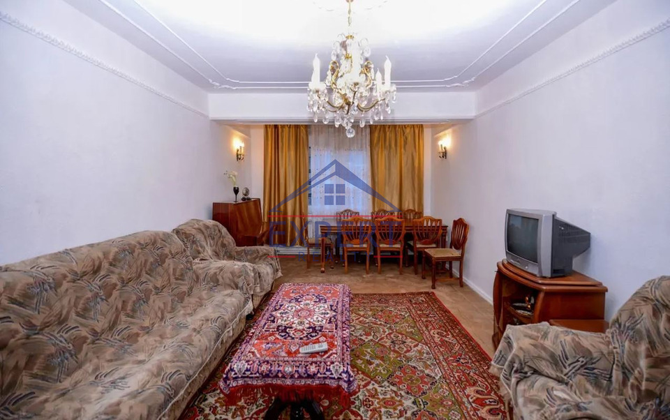 ԱՋԱՓՆՅԱԿ, ՄԱՐԳԱՐՅԱՆ ՓՈՂՈՑ, 3 ՍԵՆՅԱԿ