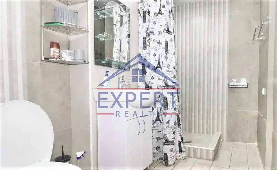 ԿԵՆՏՐՈՆ, ՄԱՇՏՈՑԻ ՊՈՂՈՏԱ, 3 ՍԵՆՅԱԿ