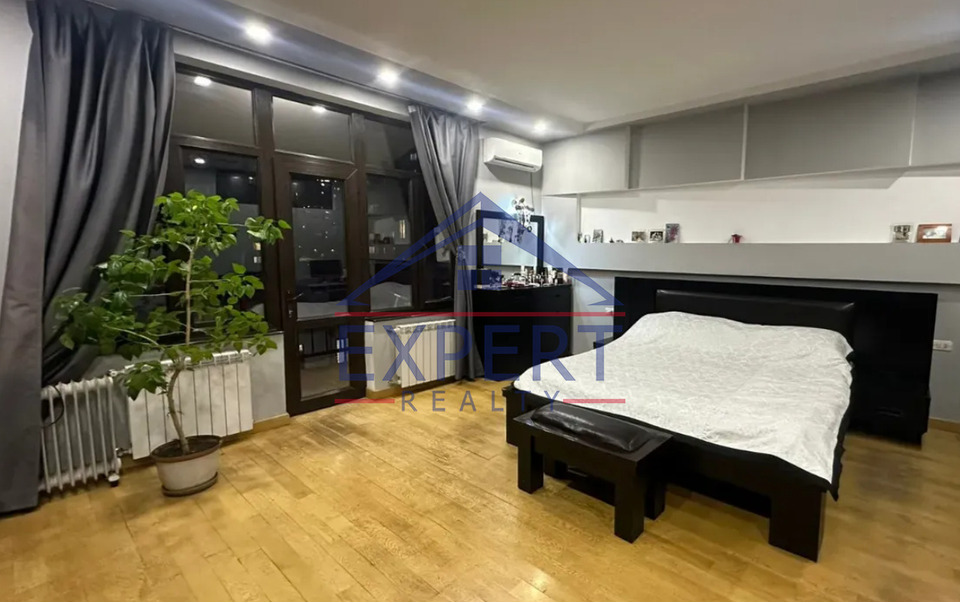 ԿԵՆՏՐՈՆ,ՊՈՒՇԿԻՆԻ ՓՈՂՈՑ, 4 ՍԵՆՅԱԿ