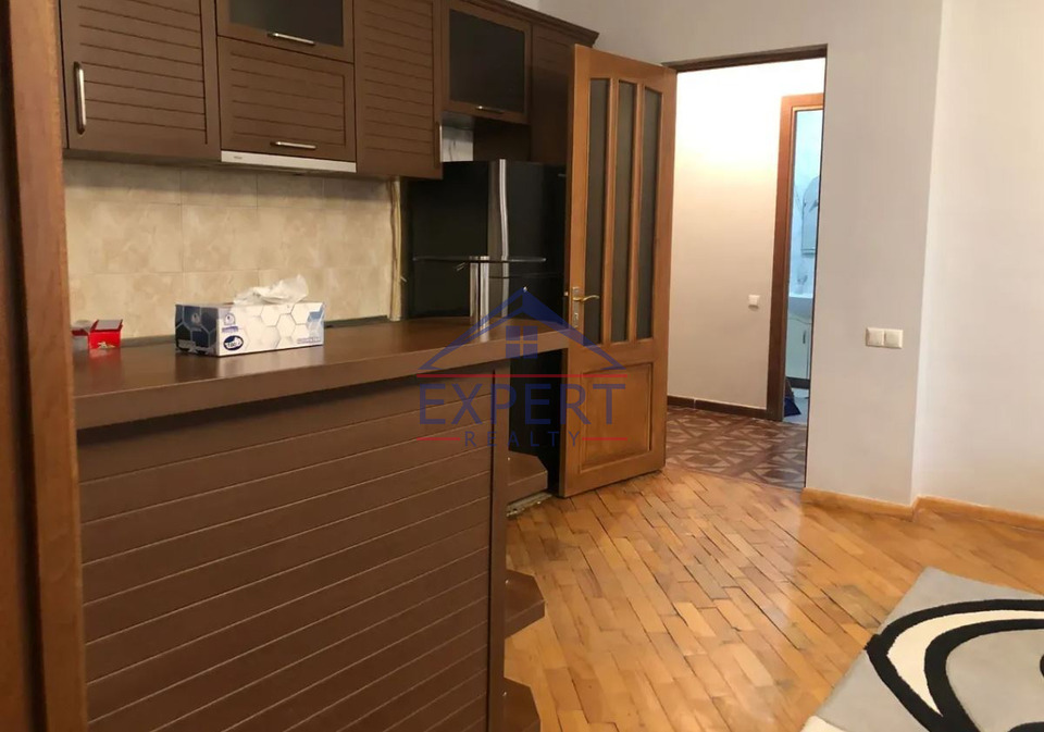 ԱՎԱՆ, ԾԱՐԱՎ ԱՂԲՅՈՒՐ ՓՈՂՈՑ, 2 ՍԵՆՅԱԿ