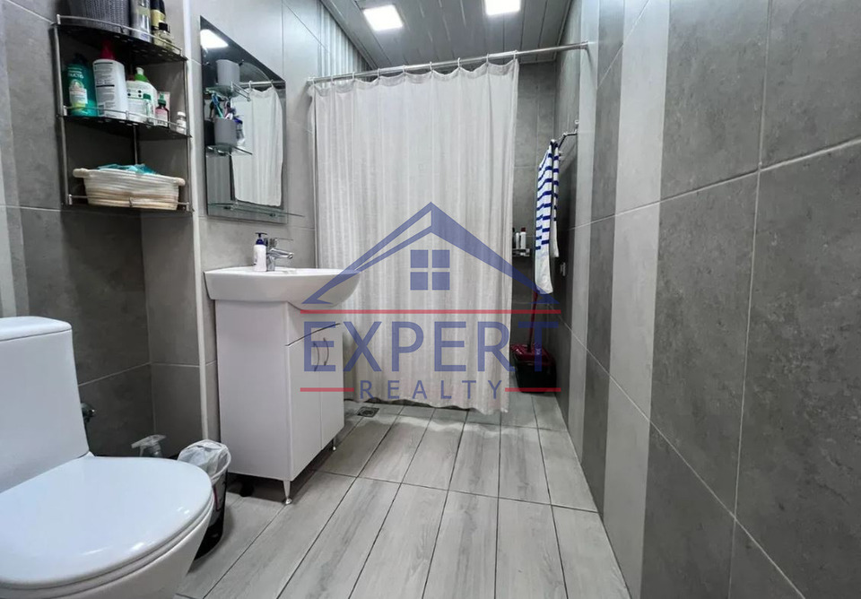 ԿԵՆՏՐՈՆ, ՄԱՇՏՈՑԻ ՊՈՂՈՏԱ, 3 ՍԵՆՅԱԿ