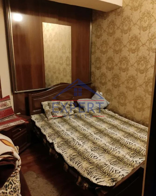 ԿԵՆՏՐՈՆ, ՏԻԳՐԱՆ ՄԵԾԻ ՊՈՂՈՏԱ, 2 ՍԵՆՅԱԿ