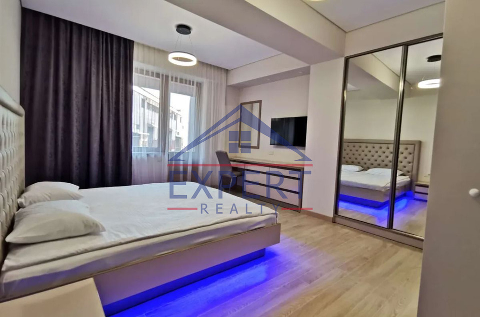 ԿԵՆՏՐՈՆ, ՀՅՈՒՍԻՍԱՅԻՆ ՊՈՂՈՏԱ, 3 ՍԵՆՅԱԿ