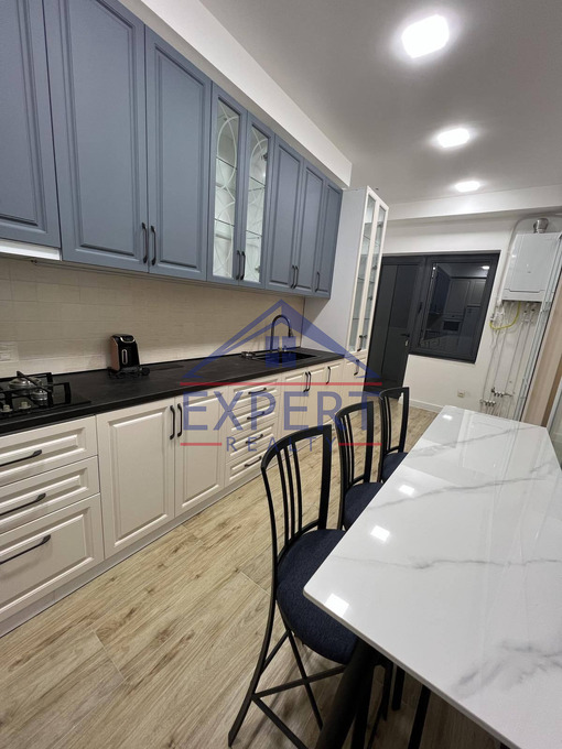 ՔԱՆԱՔԵՌ-ԶԵՅԹՈՒՆ, ԴԱՎԻԹ ԱՆՀԱՂԹ, 4 ՍԵՆՅԱԿ