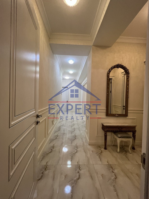 ՔԱՆԱՔԵՌ-ԶԵՅԹՈՒՆ, ԴԱՎԻԹ ԱՆՀԱՂԹ, 4 ՍԵՆՅԱԿ