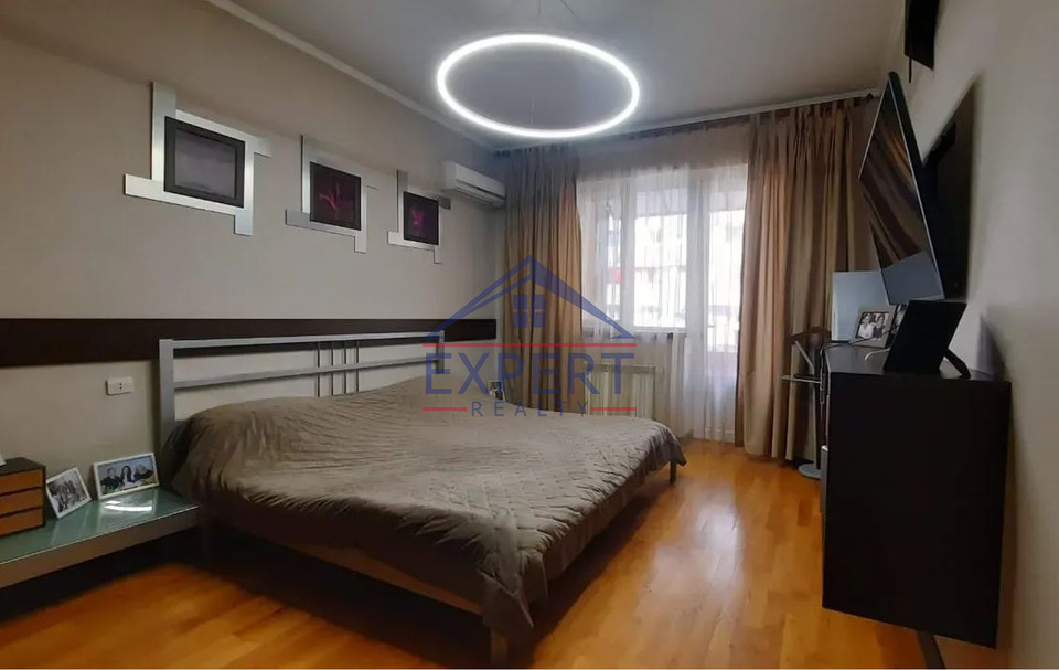 ԿԵՆՏՐՈՆ, ԱՄԻՐՅԱՆ ՓՈՂՈՑ, 5 ՍԵՆՅԱԿ