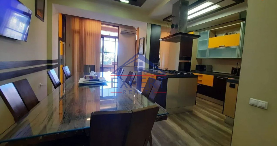 ԿԵՆՏՐՈՆ, ԱՄԻՐՅԱՆ ՓՈՂՈՑ, 5 ՍԵՆՅԱԿ