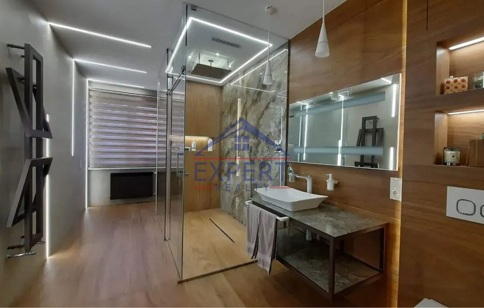 ԿԵՆՏՐՈՆ, ԱՄԻՐՅԱՆ ՓՈՂՈՑ, 5 ՍԵՆՅԱԿ