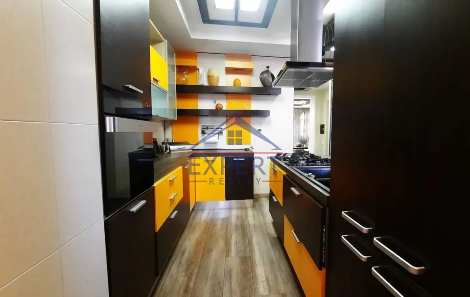 ԿԵՆՏՐՈՆ, ԱՄԻՐՅԱՆ ՓՈՂՈՑ, 5 ՍԵՆՅԱԿ