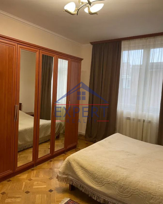 ԿԵՆՏՐՈՆ, ՍԱՐՅԱՆ ՓՈՂՈՑ, 3 ՍԵՆՅԱԿ