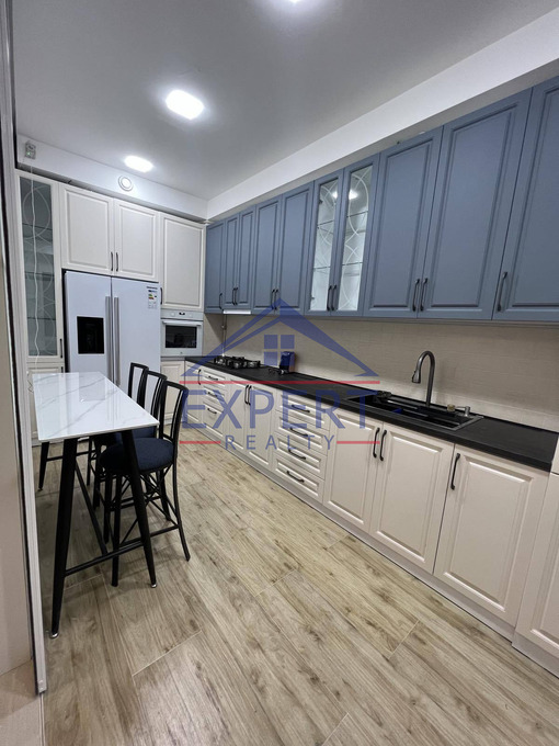 ՔԱՆԱՔԵՌ-ԶԵՅԹՈՒՆ, ԴԱՎԻԹ ԱՆՀԱՂԹ, 4 ՍԵՆՅԱԿ