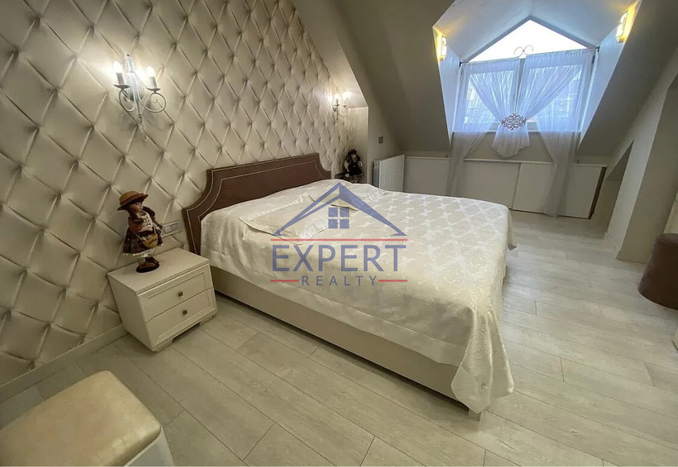 ԿԵՆՏՐՈՆ, ԱՆՏԱՌԱՅԻՆ ՓՈՂՈՑ, 3 ՍԵՆՅԱԿ