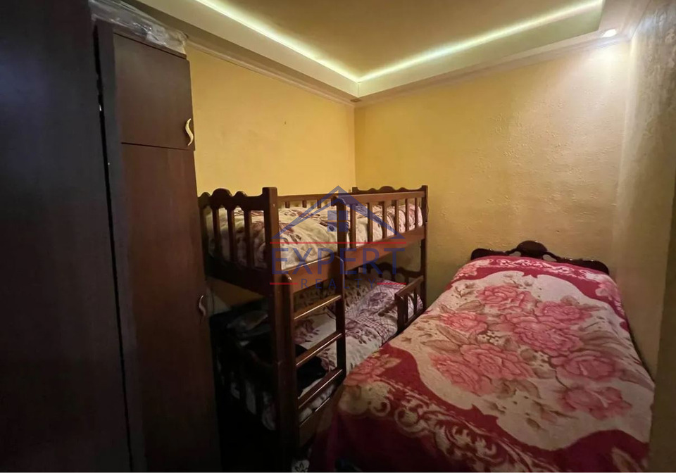 ԱՎԱՆ, ՀՐԱՉՅԱ ԱՃԵՄՅԱՆ ՓՈՂՈՑ, 3 ՍԵՆՅԱԿ