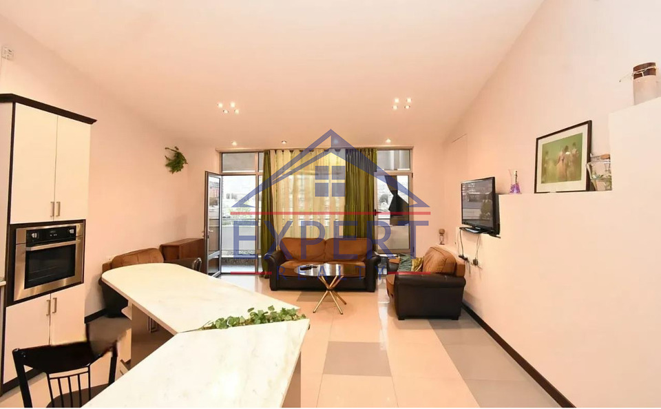 ԿԵՆՏՐՈՆ, ԱՐՇԱԿՈՒՆՅԱՑ ՊՈՂՈՏԱ, 3 ՍԵՆՅԱԿ