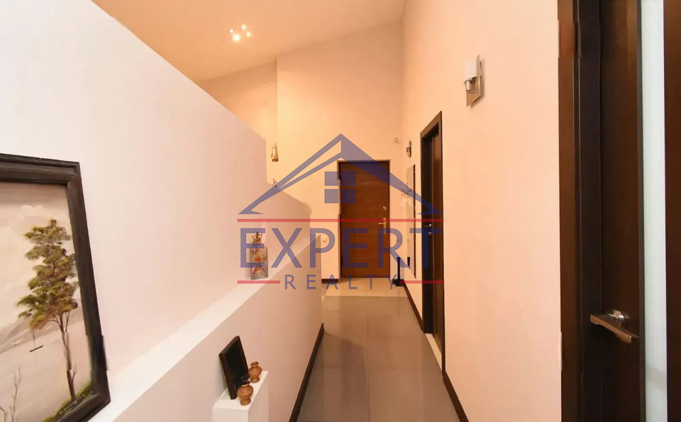 ԿԵՆՏՐՈՆ, ԱՐՇԱԿՈՒՆՅԱՑ ՊՈՂՈՏԱ, 3 ՍԵՆՅԱԿ