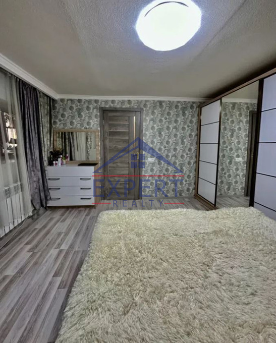 ՔԱՆԱՔԵՌ ԶԵՅԹՈՒՆ, ՌՈՒԲԻՆՅԱՆՑ ՓՈՂՈՑ, 3 ՍԵՆՅԱԿ