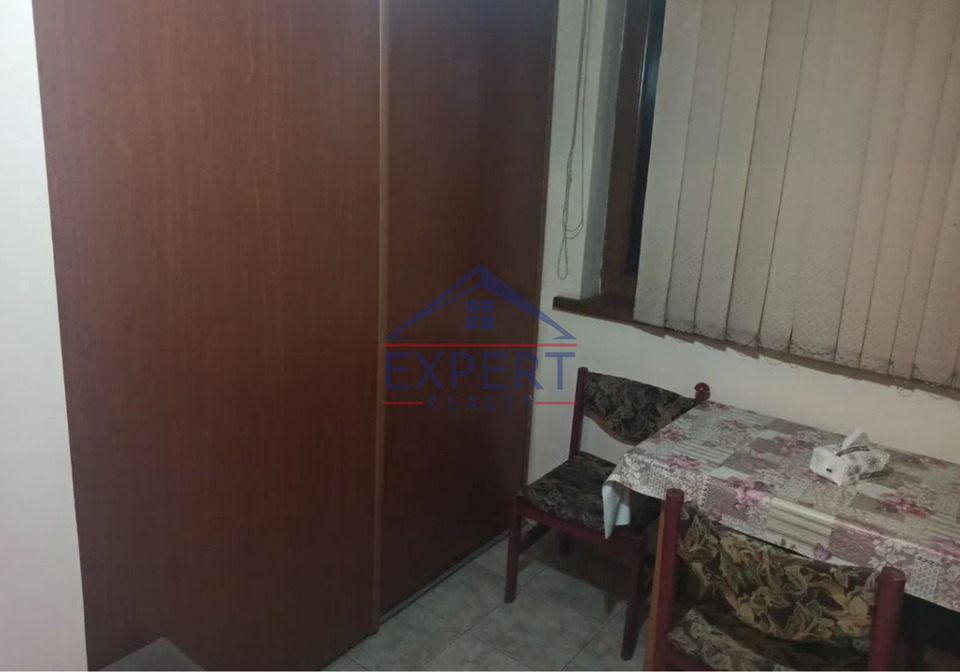ԱՐԱԲԿԻՐ, ԿՈՄԻՏԱՍԻ ՊՈՂՈՏԱ, 3 ՍԵՆՅԱԿ