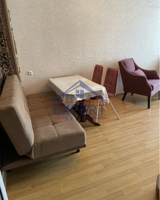 ԿԵՆՏՐՈՆ, ԴԵՐԵՆԻԿ ԴԵՄԻՐՃՅԱՆ ՓՈՂՈՑ, 1 ՍԵՆՅԱԿ