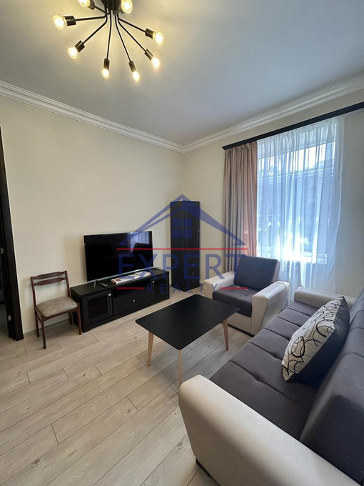 ԿԵՆՏՐՈՆ, ՏԻԳՐԱՆ ՄԵԾԻ ՊՈՂՈՏԱ, 3 ՍԵՆՅԱԿ