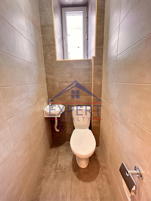 ԿԵՆՏՐՈՆ, ՏԻԳՐԱՆ ՄԵԾԻ ՊՈՂՈՏԱ, 3 ՍԵՆՅԱԿ