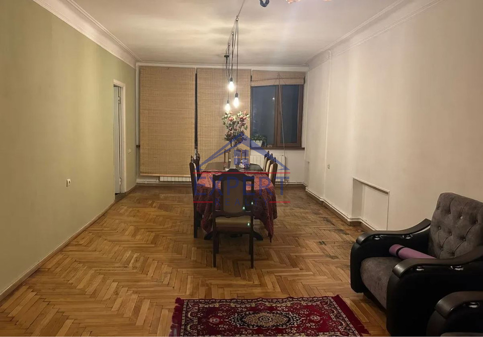 ԱՐԱԲԿԻՐ, ԱՐԱՄ ԽԱՉԱՏՐՅԱՆ ՓՈՂՈՑ, 3 ՍԵՆՅԱԿ