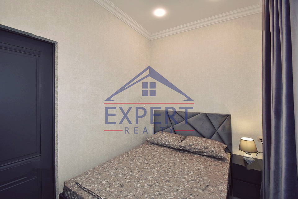 ԱՐԱԲԿԻՐ, ԿՈՄԻՏԱՍԻ ՊՈՂՈՏԱ, 2 ՍԵՆՅԱԿ