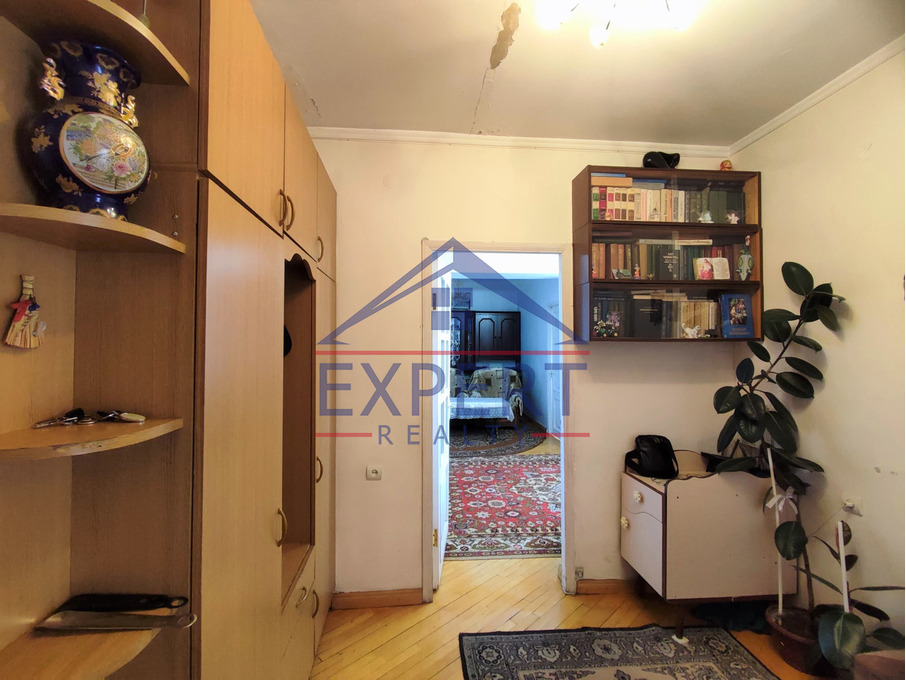 ԱՐԱԲԿԻՐ, ԱՐԱԲԿԻՐ 37-ՐԴ ՓՈՂՈՑ, 4ՍԵՆՅԱԿ