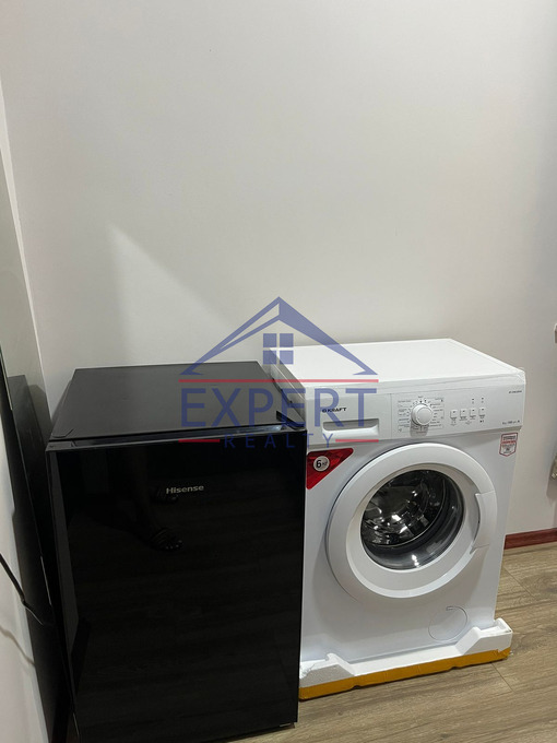 ԿԵՆՏՐՈՆ, ՉԱՐԵՆՑԻ ՓՈՂՈՑ, 2 ՍԵՆՅԱԿ