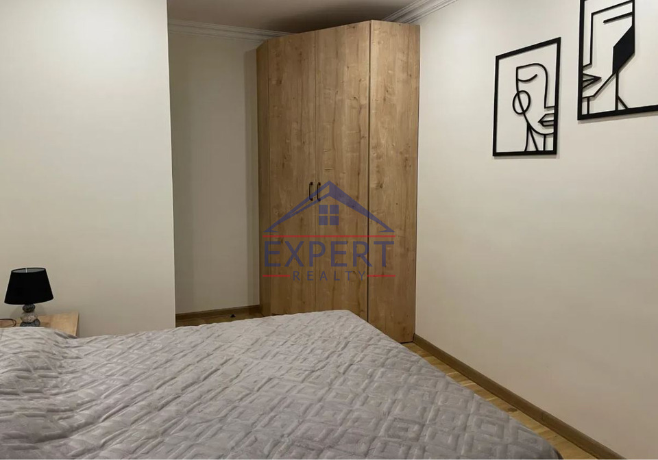 ԿԵՆՏՐՈՆ, ՍԱՅԱԹ ՆՈՎԱ ՊՈՂՈՏԱ, 2 ՍԵՆՅԱԿ