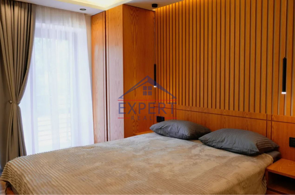 ՔԱՆԱՔԵՌ-ԶԵՅԹՈՒՆ, ԴԱՎԻԹ ԱՆՀԱՂԹ ՓՈՂՈՑ, 3 ՍԵՆՅԱԿ