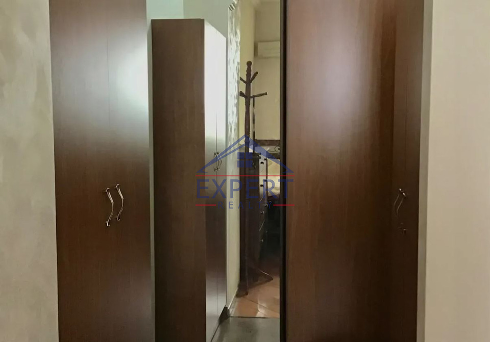 ԿԵՆՏՐՈՆ, ՍԱՅԱԹ ՆՈՎԱ ՊՈՂՈՏԱ, 2 ՍԵՆՅԱԿ