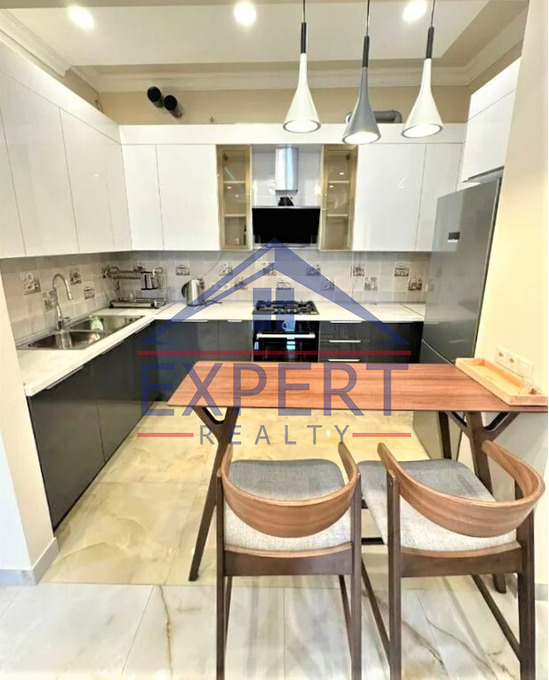 ԿԵՆՏՐՈՆ, ԱՐԱՄԻ ՓՈՂՈՑ, 2 ՍԵՆՅԱԿ