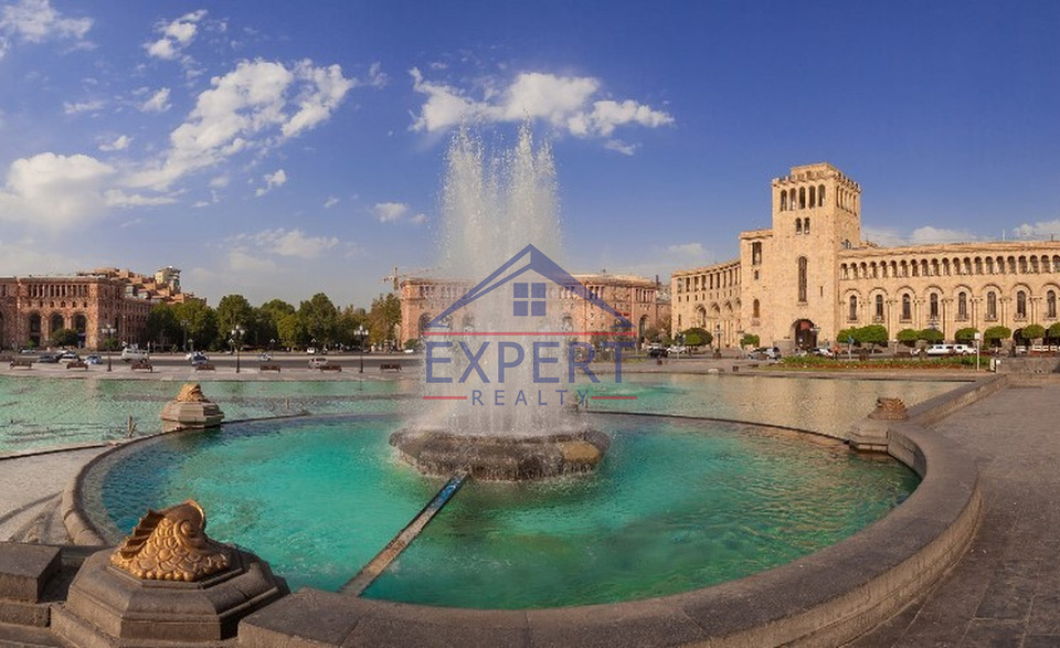 ԿԵՆՏՐՈՆ, ԱՄԻՐՅԱՆ ՓՈՂՈՑ, 172 Ք․Մ