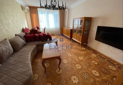 ԿԵՆՏՐՈՆ, ՊՈՒՇԿԻՆԻ ՓՈՂՈՑ, 3 ՍԵՆՅԱԿ